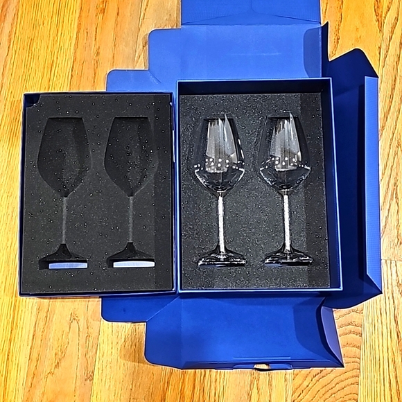 Swarovski Crystal Wine Glasses - Picture 2 of 4